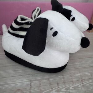Peanuts Kids Plush Dog Slippers in White and Black